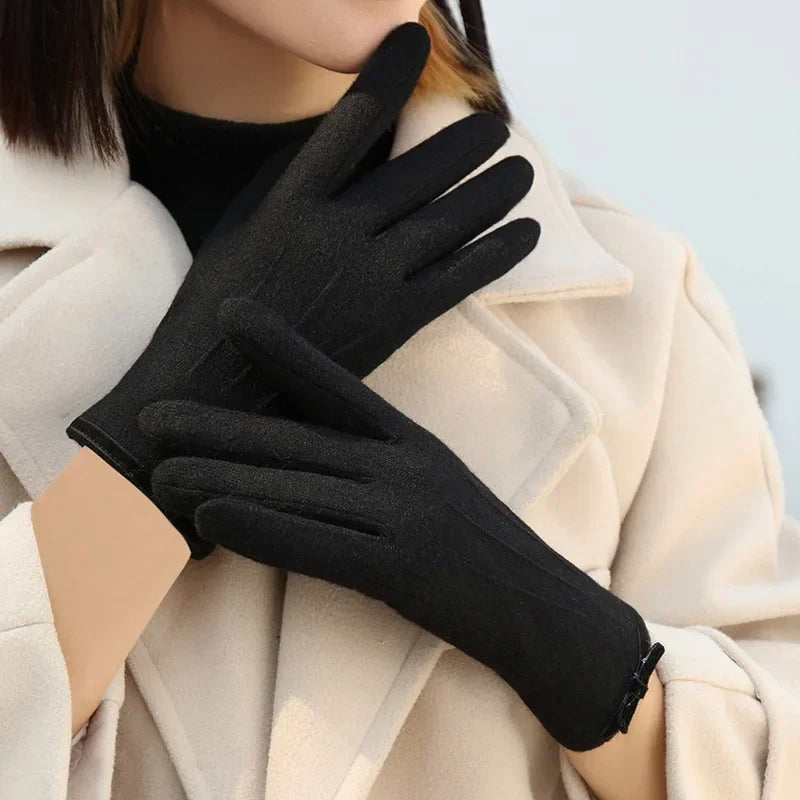 IsabelleLuxeFlairCashmereGloves2.jpg