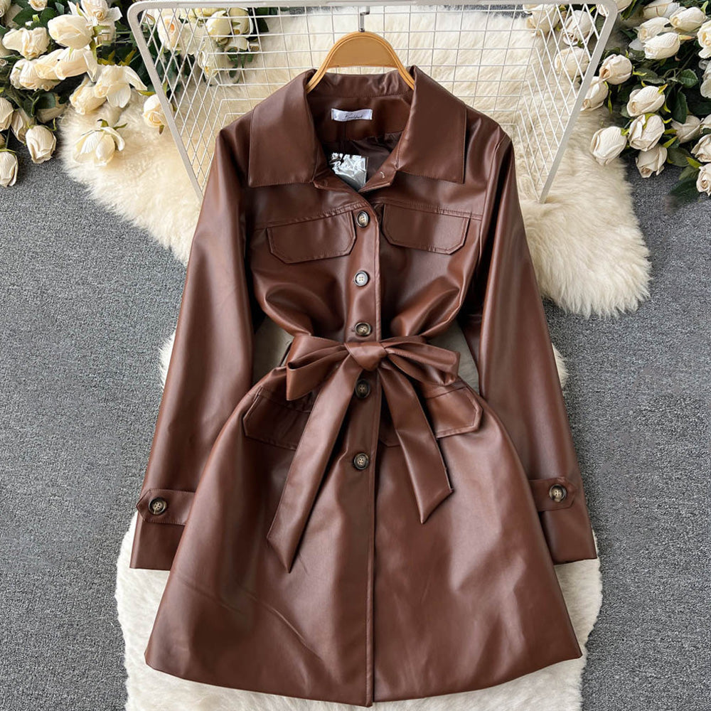 OliviaKleinQueen_sLeatherCoat_1.jpg