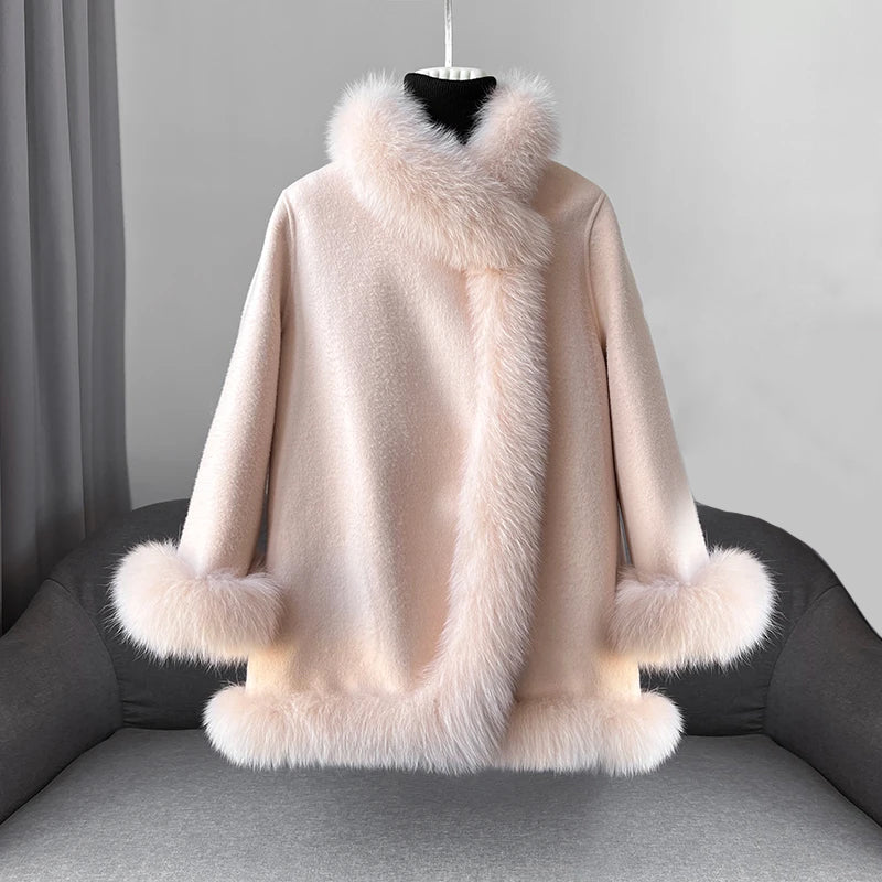 OliviaKleinWinterQueenCoat_1.jpg